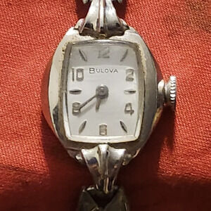 Vintage 1968 Bulova Miss America M8 Womens Watch 10kt R.G.P. Bezel